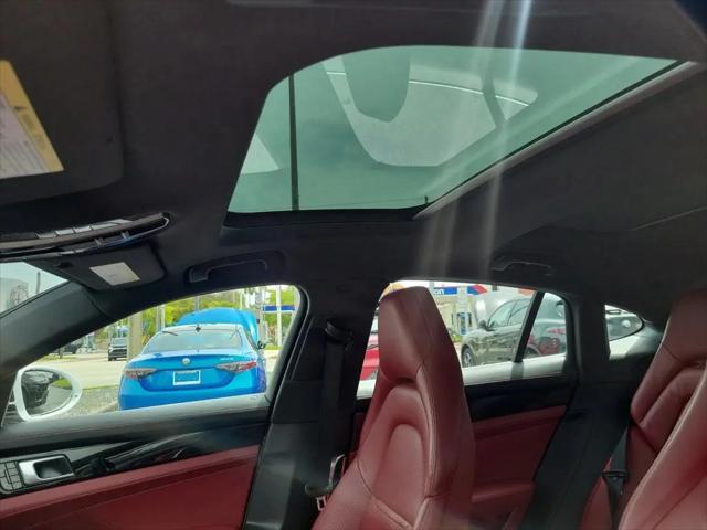 2018 Porsche Panamera 4S