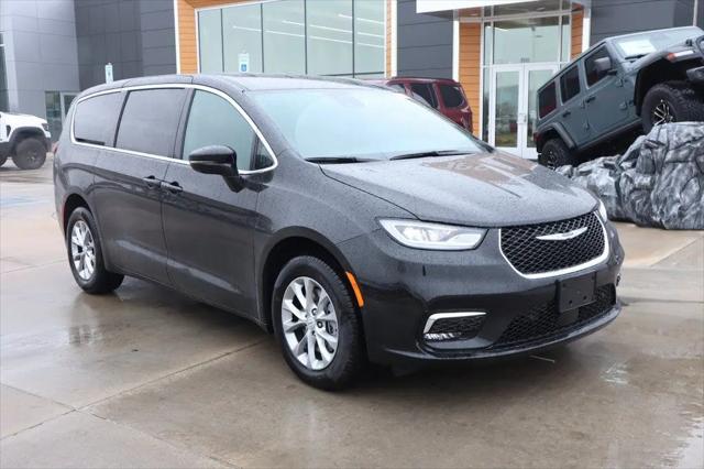 2026 Chrysler Pacifica Select AWD for sale in Shawnee, OK