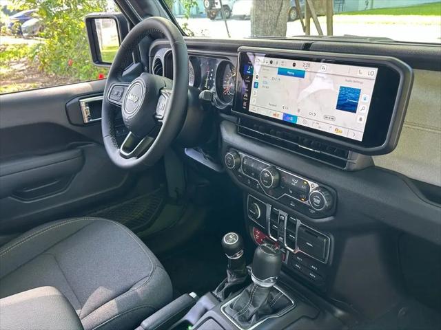 2026 Jeep Gladiator Sport