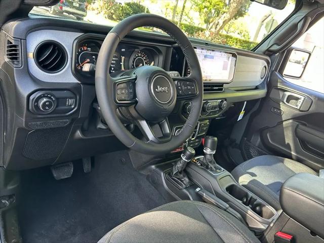 2026 Jeep Gladiator Sport