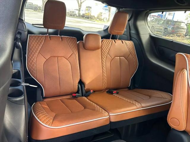 2026 Chrysler Pacifica Pinnacle AWD