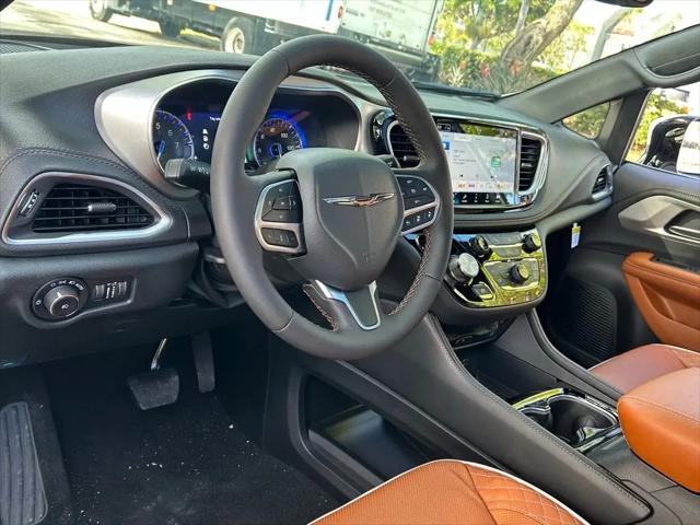 2026 Chrysler Pacifica Pinnacle AWD