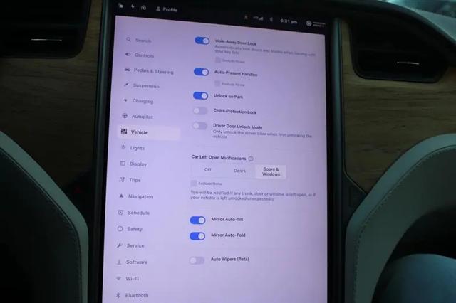 2021 Tesla Model S Long Range Plus Dual Motor All-Wheel Drive