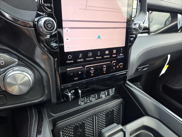 2026 Ram 1500 Limited Crew Cab 4x4 5'7" Box