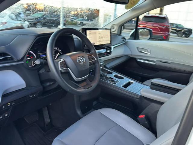 2025 Toyota Sienna XLE