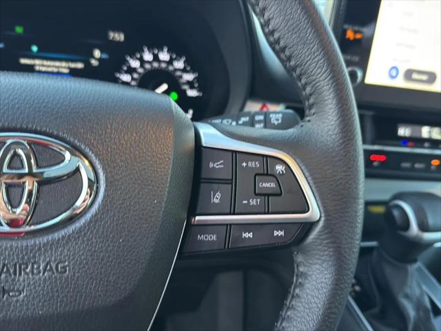 2025 Toyota Sienna XLE