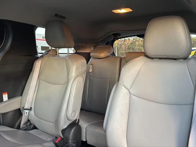 2025 Toyota Sienna XLE