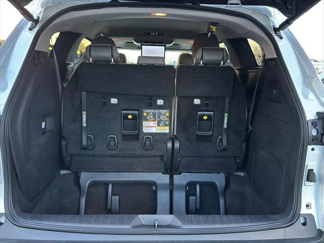 2025 Toyota Sienna XLE