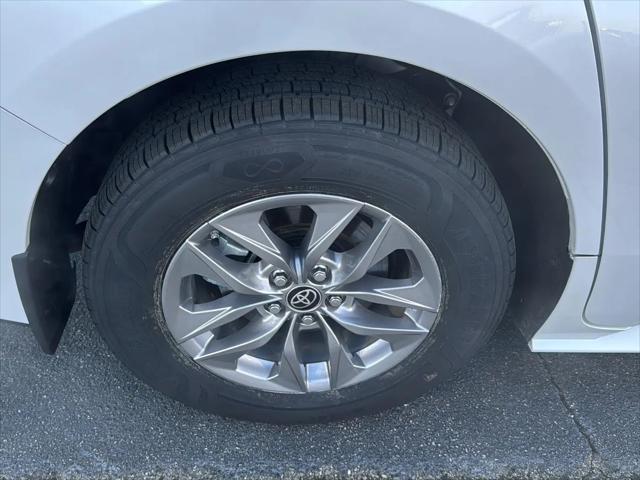 2025 Toyota Sienna XLE