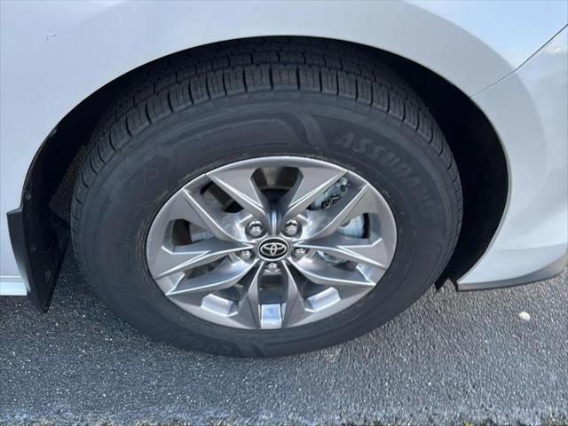 2025 Toyota Sienna XLE