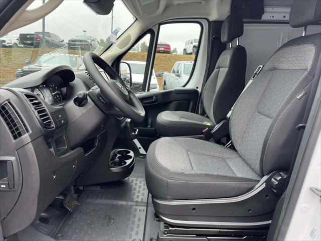 2026 Ram ProMaster Cargo Van Tradesman Low Roof 118" WB w/Pass Seat