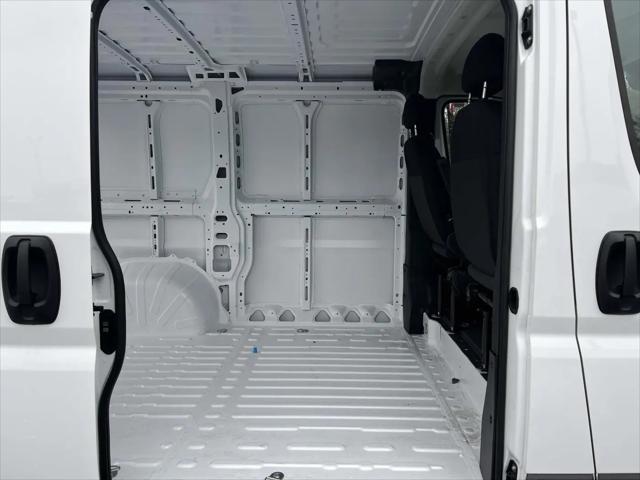 2026 Ram ProMaster Cargo Van Tradesman Low Roof 118" WB w/Pass Seat
