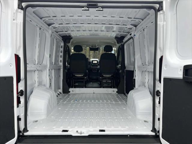 2026 Ram ProMaster Cargo Van Tradesman Low Roof 118" WB w/Pass Seat