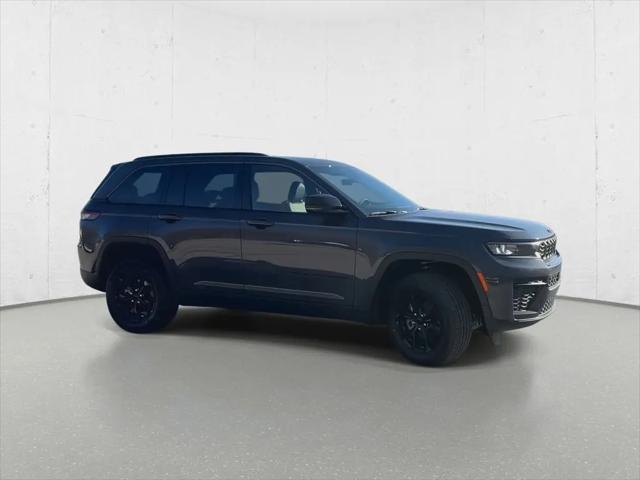 2026 Jeep Grand Cherokee Altitude 4x4