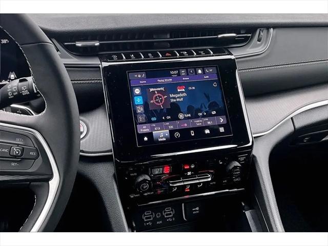 2025 Jeep Grand Cherokee L Laredo X 4x4
