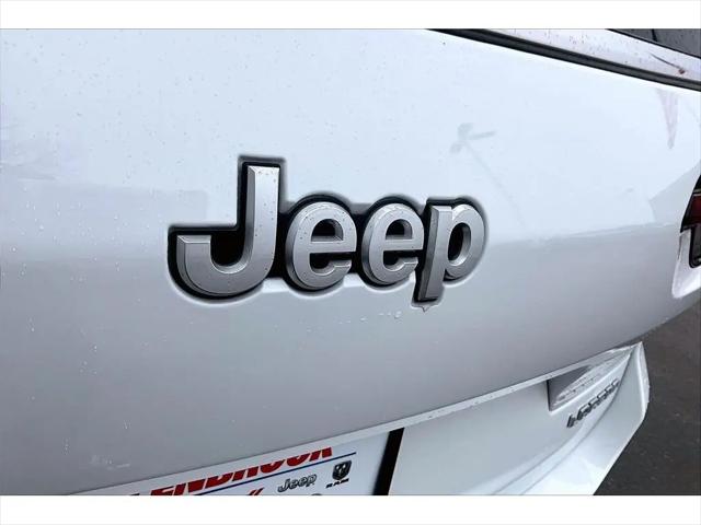 2025 Jeep Grand Cherokee L Laredo X 4x4