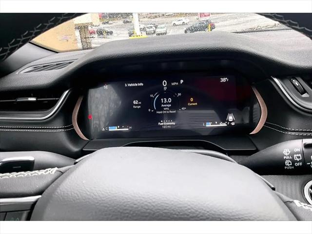 2025 Jeep Grand Cherokee L Laredo X 4x4
