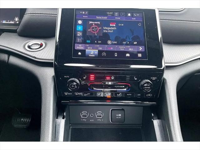 2025 Jeep Grand Cherokee L Laredo X 4x4
