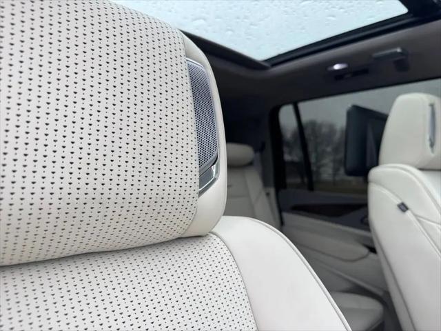 2024 Cadillac Escalade ESV Sport Platinum