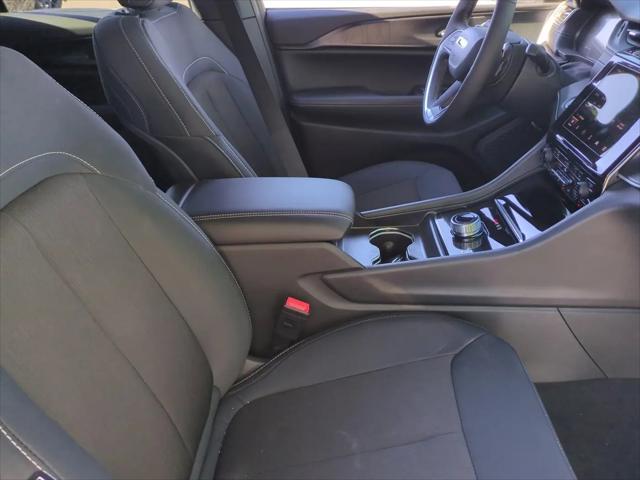 2026 Jeep Grand Cherokee Altitude 4x4