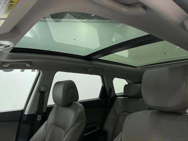 2017 Hyundai Santa Fe SE Ultimate