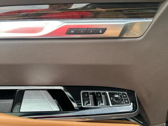 2025 Cadillac Escalade Premium Luxury