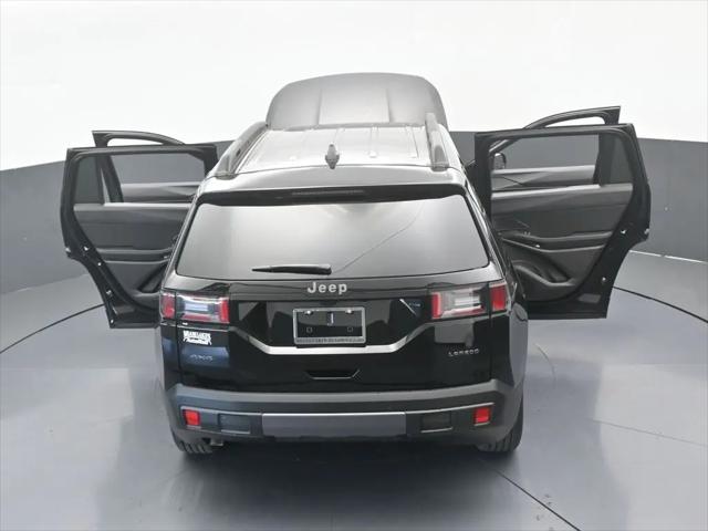 2026 Jeep Cherokee Laredo 4x4