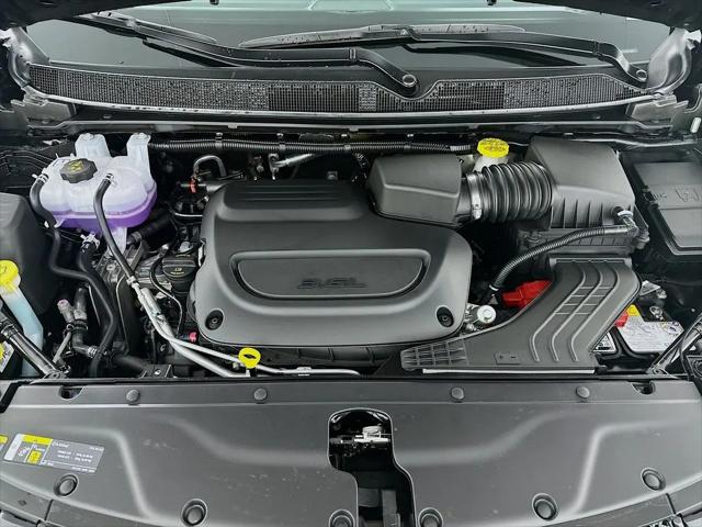 2026 Chrysler Pacifica Select AWD