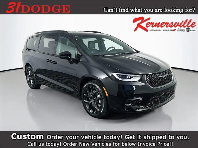 2026 Chrysler Pacifica Select AWD for sale in Kernersville, NC