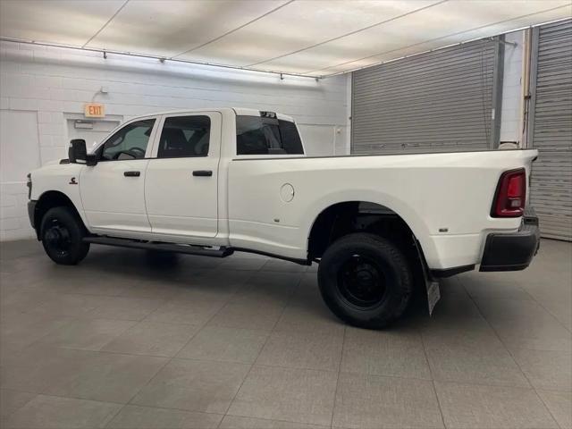 2026 Ram 3500 Tradesman Crew Cab 4x4 8 Box