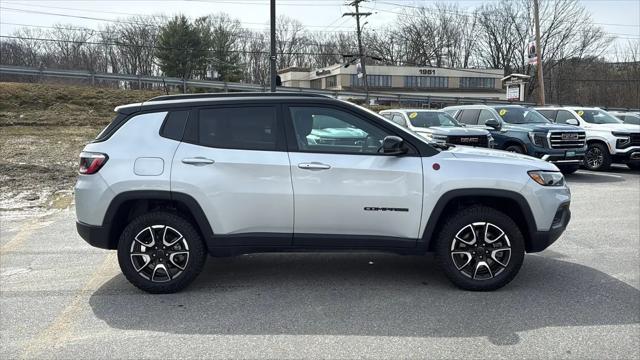 2025 Jeep Compass Trailhawk 4x4