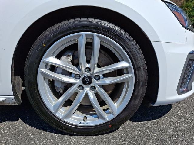 2024 Audi A4 Premium Plus 45 TFSI S line quattro S tronic