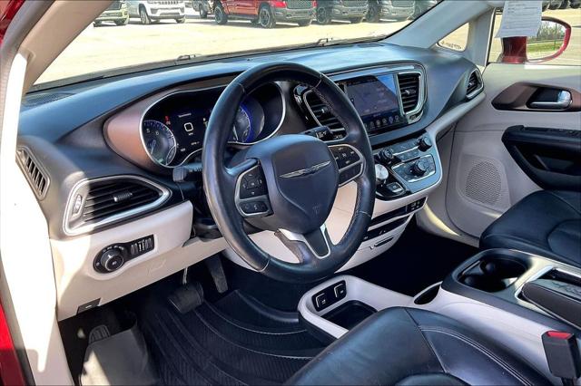 Used 2017 Chrysler Pacifica For Sale in Olive Branch, MS