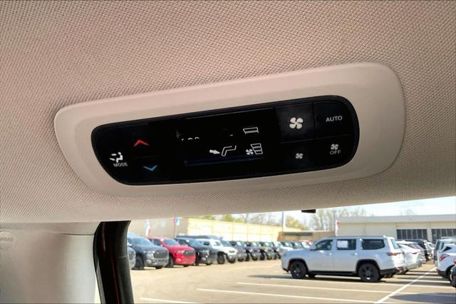 Used 2017 Chrysler Pacifica For Sale in Olive Branch, MS