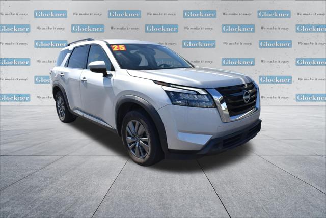 2025 Nissan Pathfinder SV 4WD
