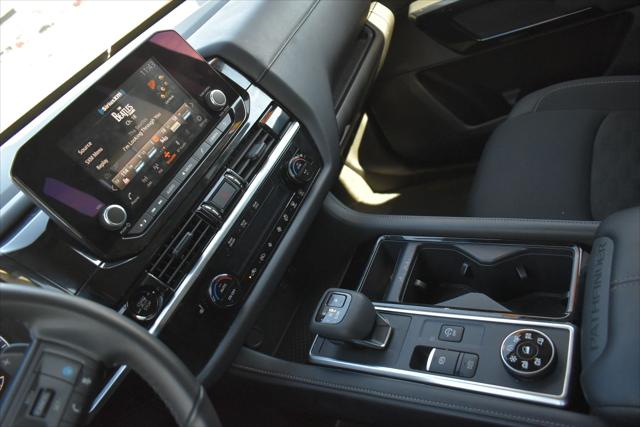 2025 Nissan Pathfinder SV 4WD