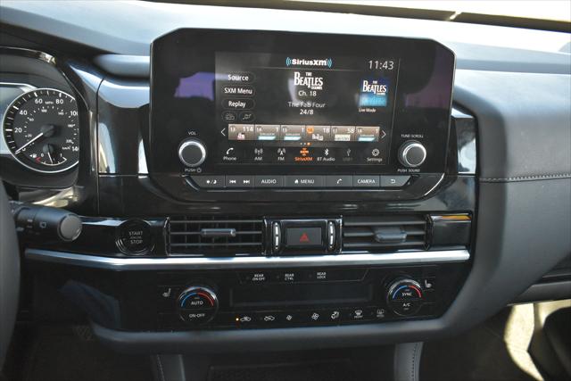 2025 Nissan Pathfinder SV 4WD