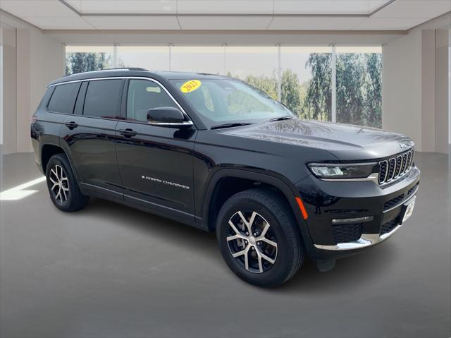2023 Jeep Grand Cherokee L Limited 4x4 for sale in Des Moines, IA