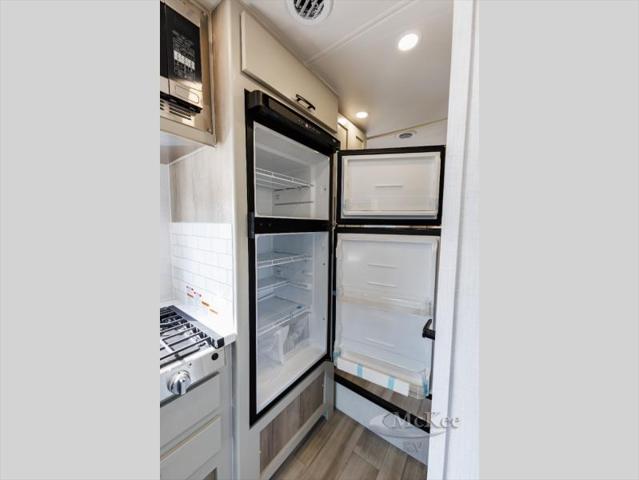 2026 Mercedes-Benz Sprinter 3500XD Chassis Standard Roof 4-Cyl Diesel HO