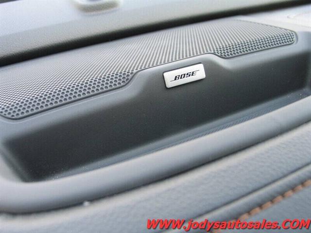 2022 GMC Canyon 4WD Crew Cab Short Box AT4 - Cloth