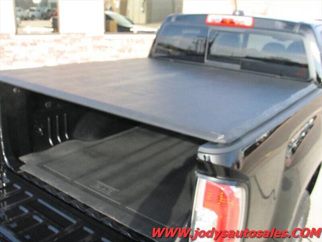 2022 GMC Canyon 4WD Crew Cab Short Box AT4 - Cloth