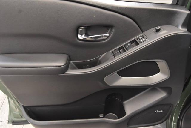 2025 Nissan Frontier Crew Cab SV 4x2