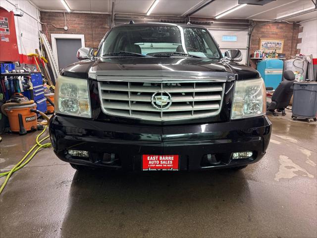 2005 Cadillac Escalade EXT Standard