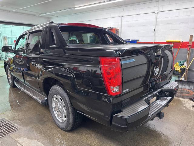 2005 Cadillac Escalade EXT Standard