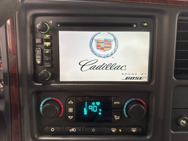 2005 Cadillac Escalade EXT Standard