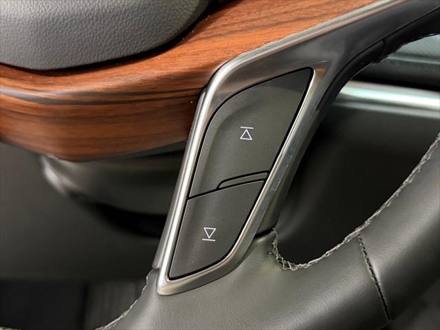 2026 Cadillac XT5 Premium Luxury FWD