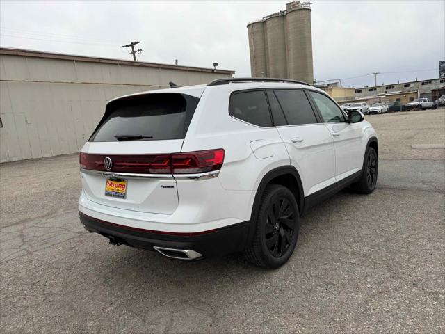 2026 Volkswagen Atlas SE with Technology