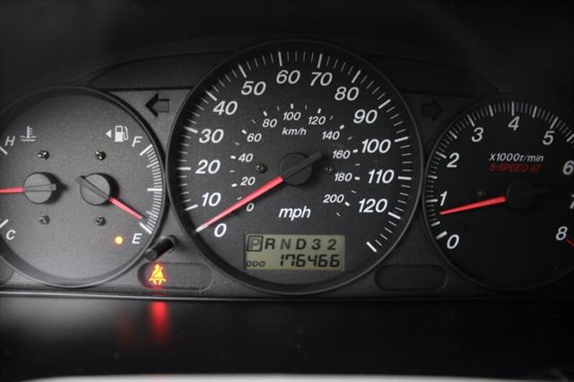 2003 Mazda MPV LX