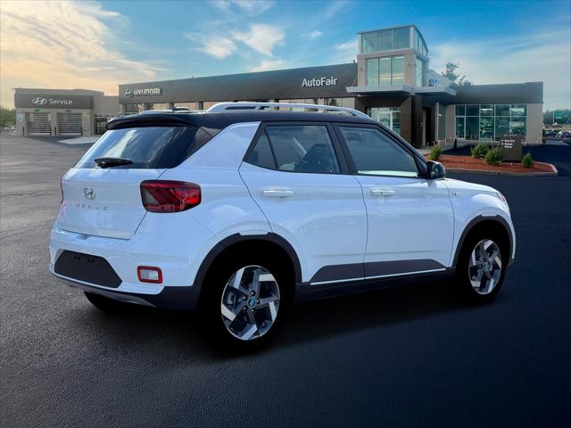 2026 Hyundai Venue SEL w/Two-Tone Roof
