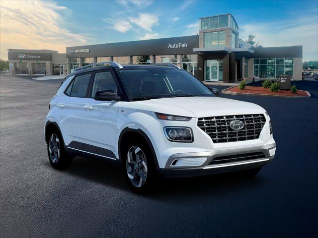 2026 Hyundai Venue SEL w/Two-Tone Roof
